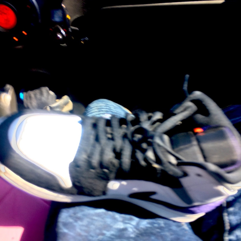 Jordan 1 Purple and black se with red uggs